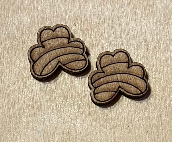 St. Patrick’s Day Blank Wood Stud Earrings. DIY jewelry. Unfinished laser cut wood jewelry. Wood earring blanks. Unfinished wood earrings. Wood jewelry blanks.